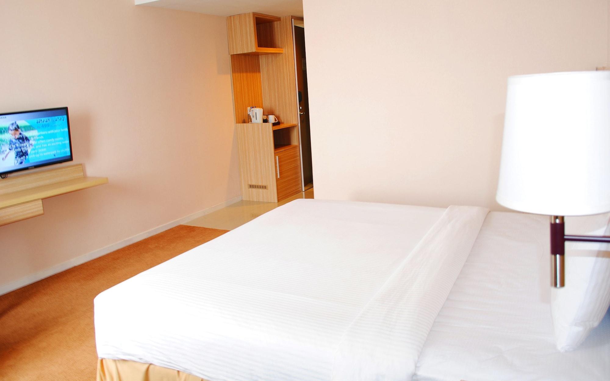 Hotel Dafam Pekanbaru Kültér fotó