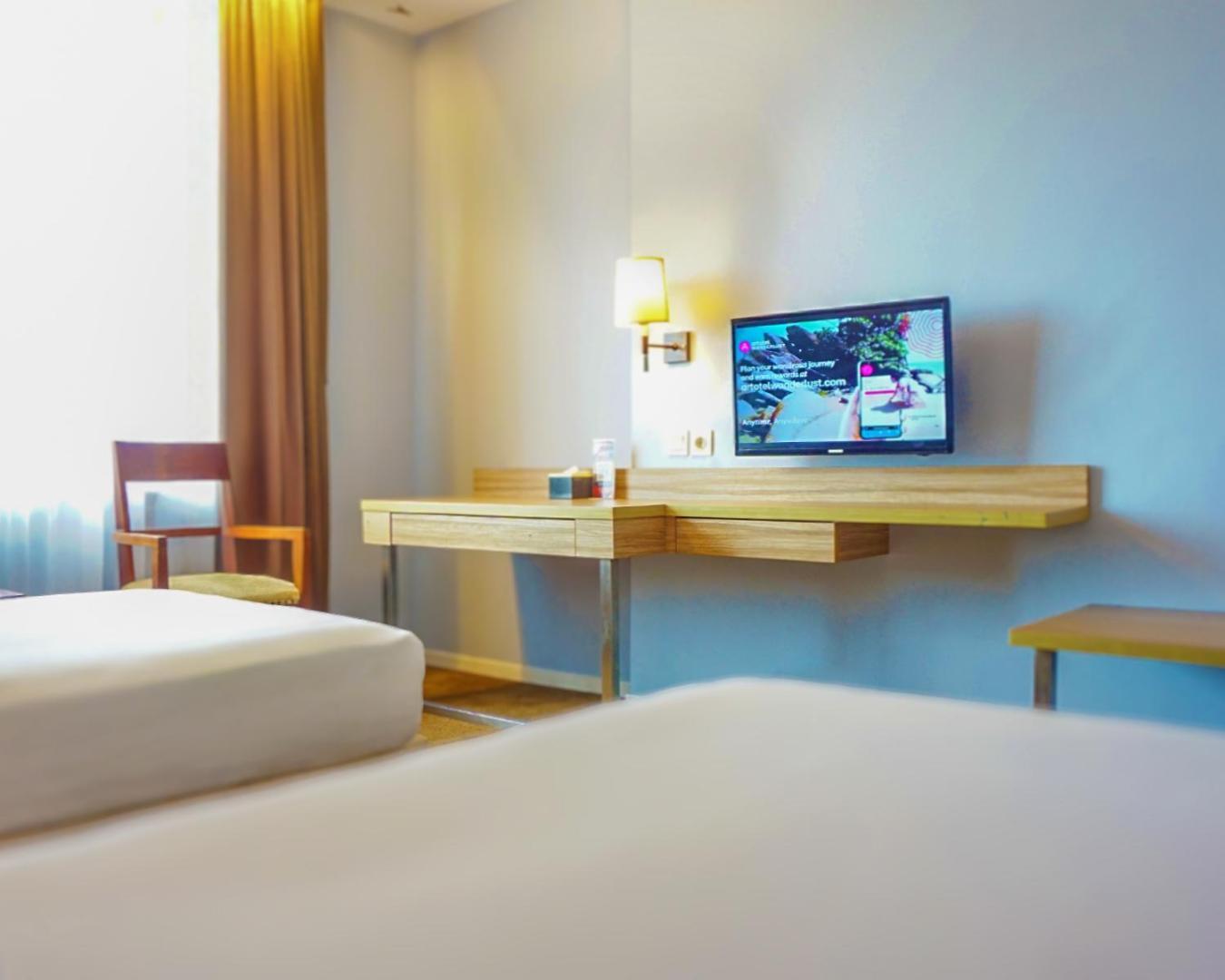 Hotel Dafam Pekanbaru Kültér fotó